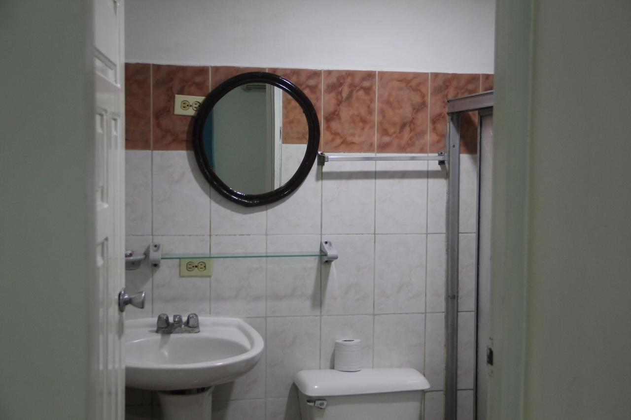 El Caucho Hotel โบกา ชิกา ภายนอก รูปภาพ