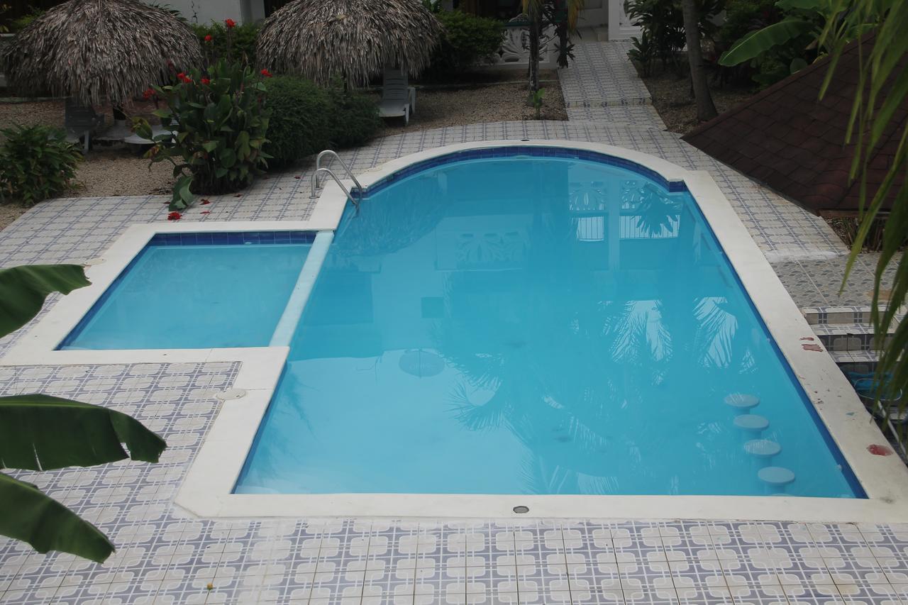 El Caucho Hotel โบกา ชิกา ภายนอก รูปภาพ